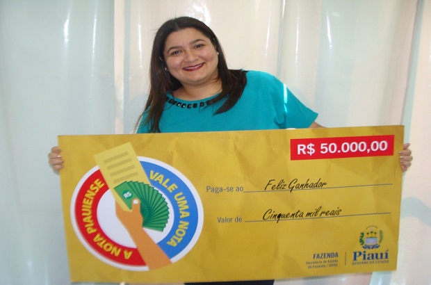 ganhadora 50 mil nota 2